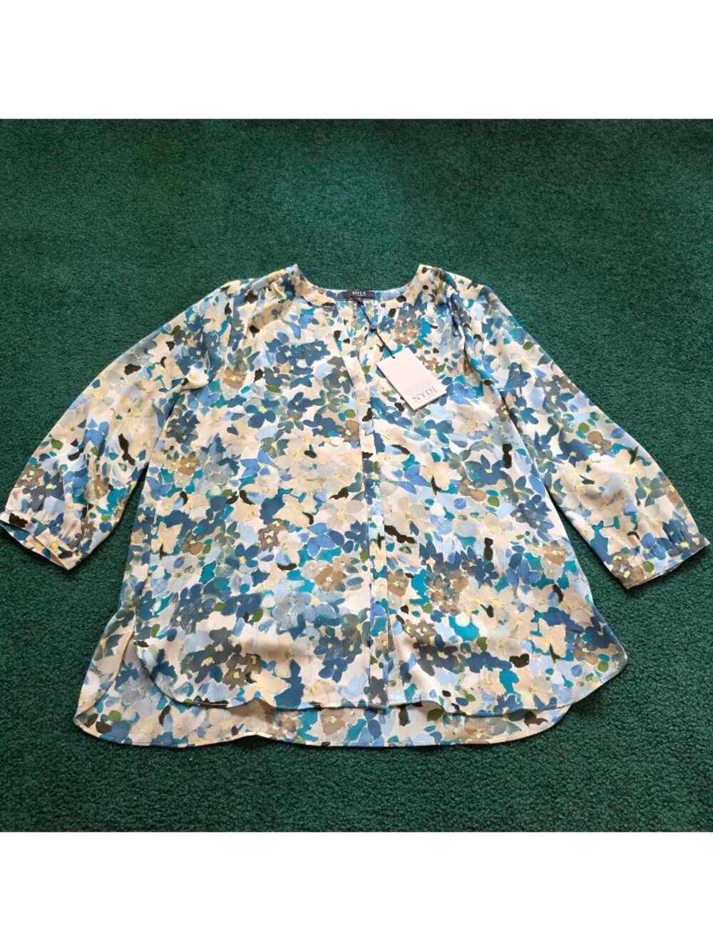 NYDJ Womens Pintuck Blouse Sz M In Seaview Pattern Relaxed Comfort NWT